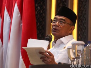 Menko PMK Buka-bukaan Biang Kerok Banyak Kelas Menengah Turun Kasta