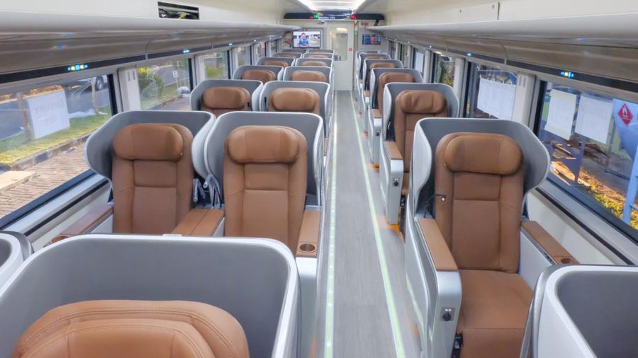 Interior gerbong Luxury Class KA Argo Lawu. (Dok: KAI) Interior gerbong Luxury Class KA Argo Lawu. (Dok: KAI)