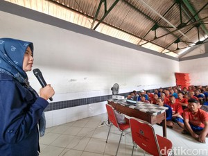 Peran Penyeimbang Naafilah Komisioner Perempuan KPU Kota Surabaya