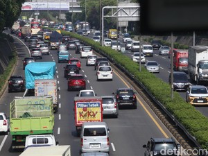 2,9 Juta Kendaraan Diprediksi Bergerak Keluar Jakarta saat Libur Nataru