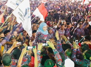 Perangkat Desa Harap Khofifah-Emil Lanjut Periode 2: Buat Apa Cari yang Lain