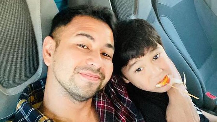 Raffi Ahmad dan Rafathar (Tangkapan layar Instagram/@raffinagita1717)