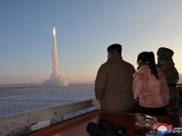 Korea Utara Tembak Rudal, Korsel-AS-Jepang Deg-Degan