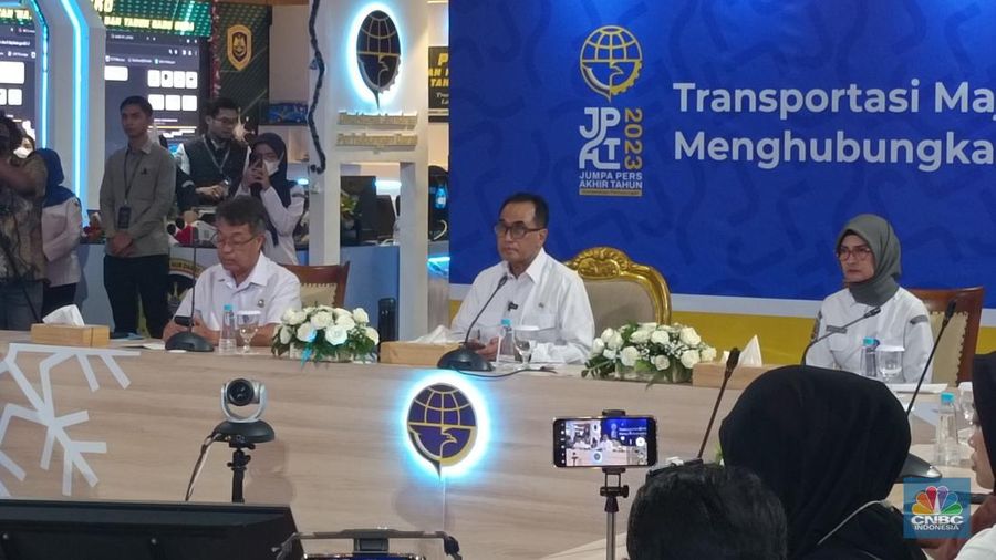 Menteri Perhubungan (Menhub) Budi Karya Sumadi menyampaikan capaian pembangunan infrastruktur sektor transportasi pada 4 mode utama. (վ/Martyasari Rizky)