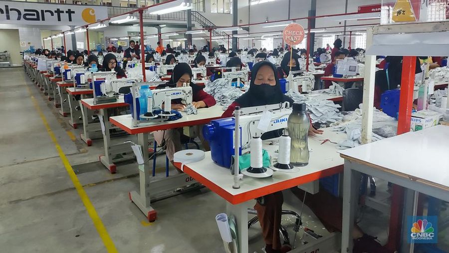 Pabrik. (CNBC Indonesia/Sefti Oktarianisa)