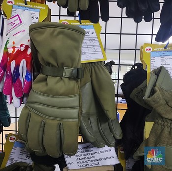 RI Mendunia, Sarung Tangan Militer Eropa "Made in Yogyakarta"