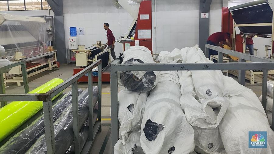 Pabrik. (CNBC Indonesia/Sefti Oktarianisa)
