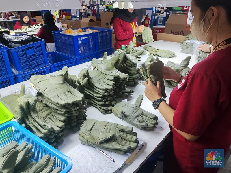 Pabrik. (CNBC Indonesia/Sefti Oktarianisa)