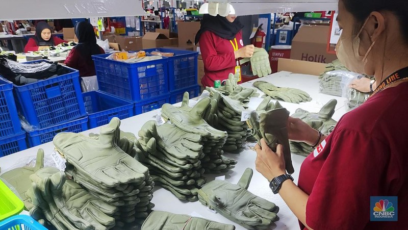 Pabrik. (CNBC Indonesia/Sefti Oktarianisa)