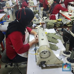 PMI Manufaktur RI Rekor Tertinggi 11 Bulan, Pabrik Tambah Pekerja