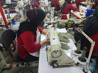 PMI Manufaktur RI Rekor Tertinggi 11 Bulan, Pabrik Tambah Pekerja