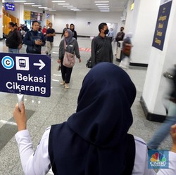 Ada Tanda-tanda Penumpang KRL Makin Padat, Ternyata Efek LRT