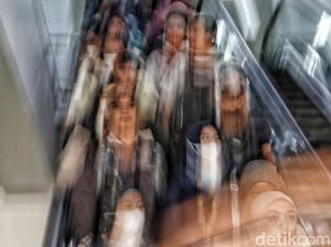 KAI Minta Maaf, KRL Gangguan di Cikini Telat 53 Menit