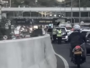 Viral Motor Pelat Polri Masuk JLNT Casablanca, Polisi Pastikan Ditindak