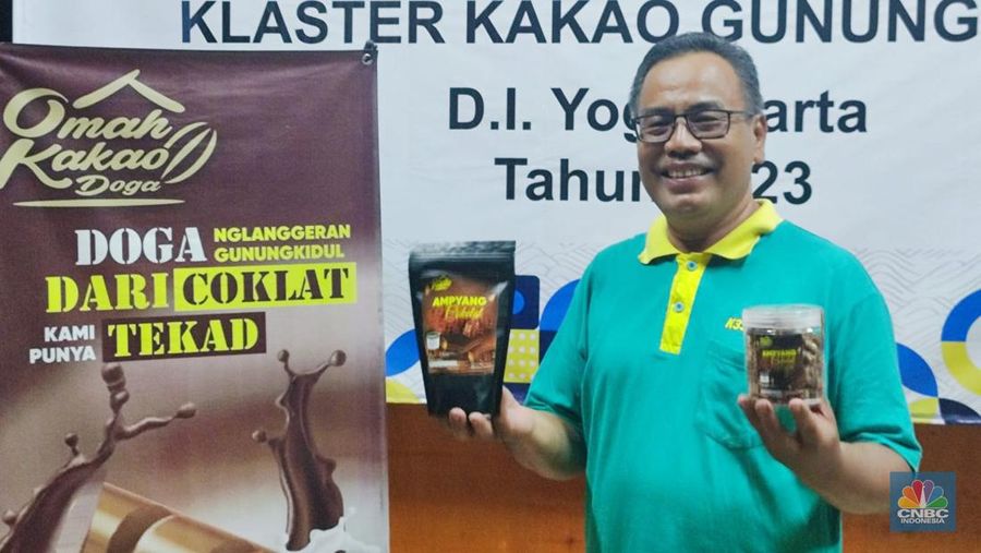 Ahmad Nasrodin Ketua Omah Kakao Doga. (CNBC Indonesia/Sefti Oktarianisa)