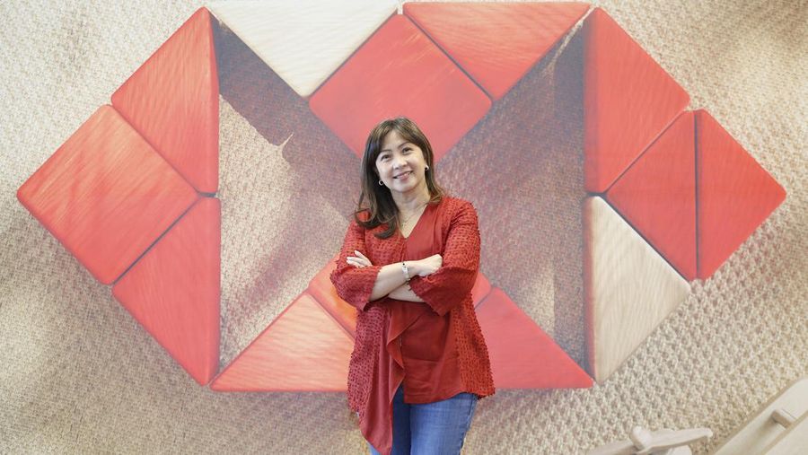 Direktur Wealth dan Personal Banking PT Bank HSBC Indonesia, Lanny Hendra