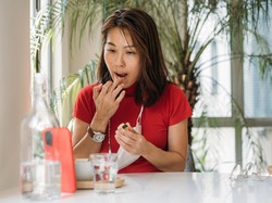 5 Lip Oil dari Brand Lokal untuk Atasi Bibir Kering Saat Puasa 5 Lip Oil dari Brand Lokal untuk Atasi Bibir Kering Saat Puasa