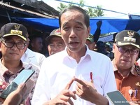 Jelang Akhir 2023, Jokowi Tebar BLT El Nino Rp6,7 Triliun