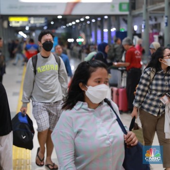 Covid-19 Meningkat, Penumpang Kereta Dihimbau Pakai Masker