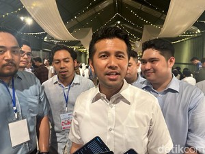 Emil Dardak Sebut Gibran Berjuang Sendiri Meski Anak Presiden
