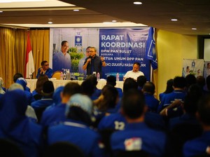 Zulhas Keliling Sulawesi, Kampanyekan Politik Riang PAN