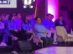 Tawa Bahlil Usai Dengar Gibran Promosikan Hilirisasi ke Ganjar-Mahfud