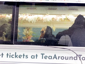 Demi Blue Ivy, Beyonce dan Jay-Z Rela Sewa Bus Tingkat untuk Tur Keliling New York