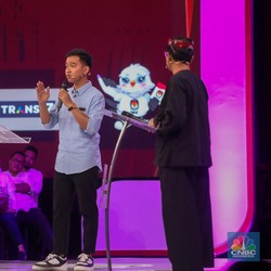 Lengkap dengan Data! Saling Serang IKN Gibran-Mahfud-Cak Imin