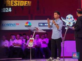 Panas! Debat Soal IKN, Gibran 'Slepet' Balik Cak Imin-Mahfud