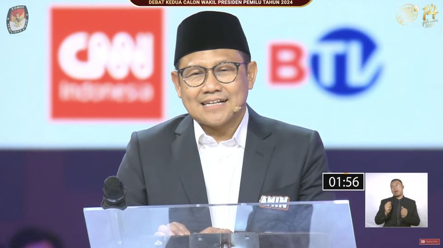 Calon wakil presiden (Cawapres) Muhaimin Iskandar alias Cak Imin nomor urut 1, saat menyampaikan visi dan misi dalam debat kedua yang digelar di Jakarta Convention Center (JCC) pada Jumat (22/12/2023). (CNBC Indonesia/Faisal Rahman)