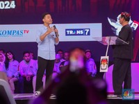 Viral Tumpeng IKN, Warga Heboh Gibran Slepet Cak Imin-Mahfud
