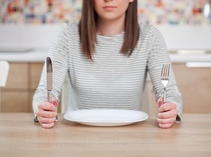 4 Cara Mindful Eating Menurut Pakar Biar Nggak Lapar Melulu