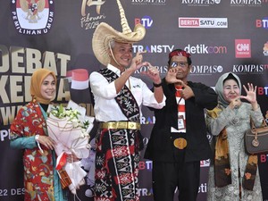 Survei ICRC: Elektabilitas Ganjar-Mahfud Tempel Prabowo-Gibran
