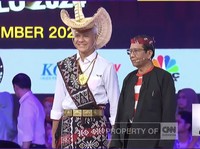 Pusing di RI Kebanyakan Kartu, Ganjar Tawarkan KTP Sakti!