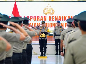 Kapolda Papua Barat Jhonny Edison Isir Resmi Berpangkat Irjen