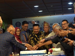 HUT Ke-19 Peradi, Otto Hasibuan Cerita Perjuangan Pendirian Peradi