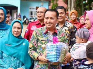 Tekan Stunting, Pj Gubernur Sumsel dan Istri Angkat 99 Anak Asuh