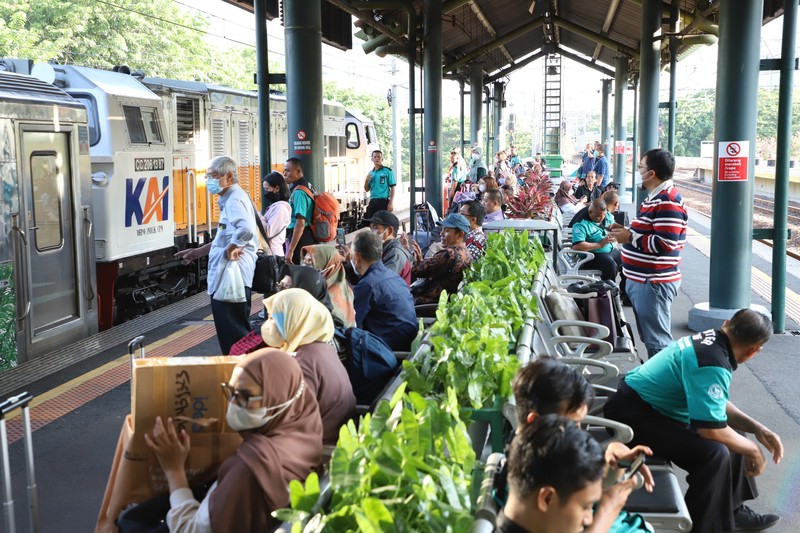 PT Kereta Api Indonesia (Persero) atau KAI mencatat puncak libur Natal 2023 menggunakan kereta api terjadi pada Jumat 22 Desember 2023. (Dok. KAI)