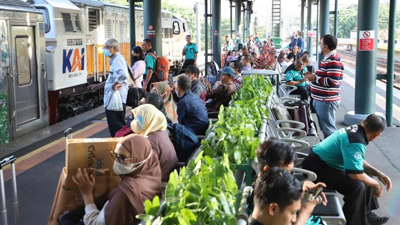 PT Kereta Api Indonesia (Persero) atau KAI mencatat puncak libur Natal 2023 menggunakan kereta api terjadi pada Jumat 22 Desember 2023. (Dok. KAI)