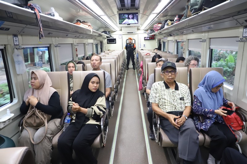 PT Kereta Api Indonesia (Persero) atau KAI mencatat puncak libur Natal 2023 menggunakan kereta api terjadi pada Jumat 22 Desember 2023. (Dok. KAI)