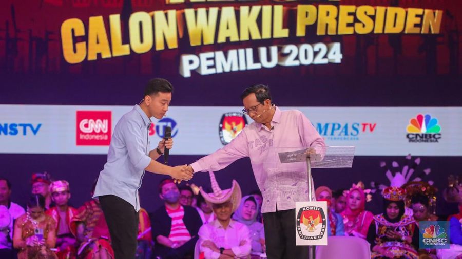 Suasana debat calon Wakil Presiden Pemilu Tahun 2024 digelar di Jakarta Convention Center (JCC) pada Jumat (22/12/2023). (CNBC Indonesia/Faisal Rahman)