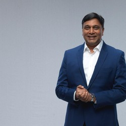 Vikram Sinha, Pimpin Indosat dengan Asas Gotong Royong