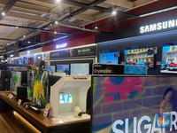 Cerita Pelanggan Setia Transmart Beli  TV Didiskon Rp1 Jutaan