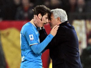 Mourinho Vs Kvaratskhelia dan Osimhen