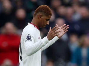 Rashford Melempem, Van Nistelrooy Siap Membantu!