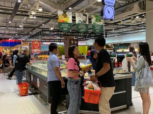 Banjir Diskon! Sayuran Hidroponik Beli 1 Gratis 1 di Transmart Kokas