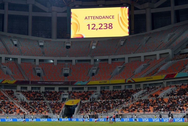 Suasana Jakarta Internasional Stadium (JIS) Selasa (4/7/2023). Jakarta International Stadium (JIS) di Ancol, Jakarta Utara akan direnovasi pemerintah. JIS disebut masuk dalam daftar stadion sepak bola yang akan menjadi tempat pertandingan Piala Dunia U-17 pada 10 November sampai dengan 2 Desember 2023. (CNBC Indonesia/Faisal Rahman)