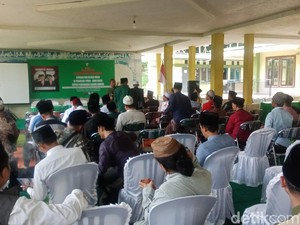 Ratusan Ajengan Priangan Timur Deklarasi Dukung Ganjar-Mahfud