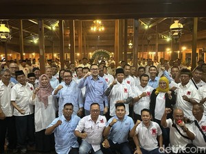 Terima Kasih ke Jokowi, Ratusan Kades di Nganjuk Log In Projo