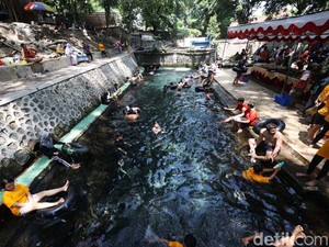 7 Wisata Alternatif Umbul Cokro Klaten: Lokasi dan Harga Tiket Masuk